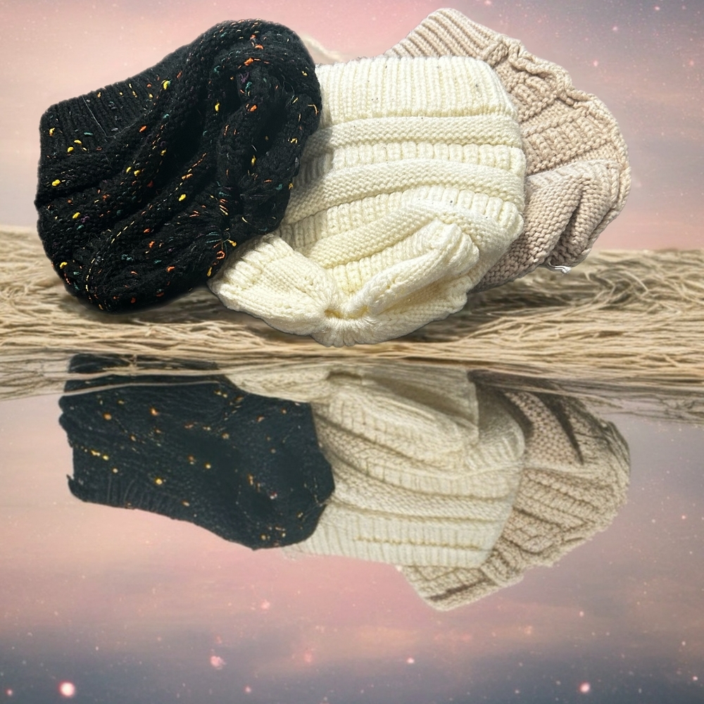 Cozy Knit Beanie Set - Black, Cream, Tan